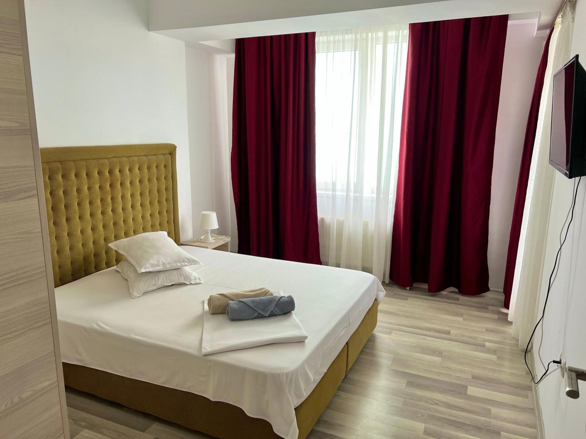 Summerland Sea View 2 Bed-room Apartament