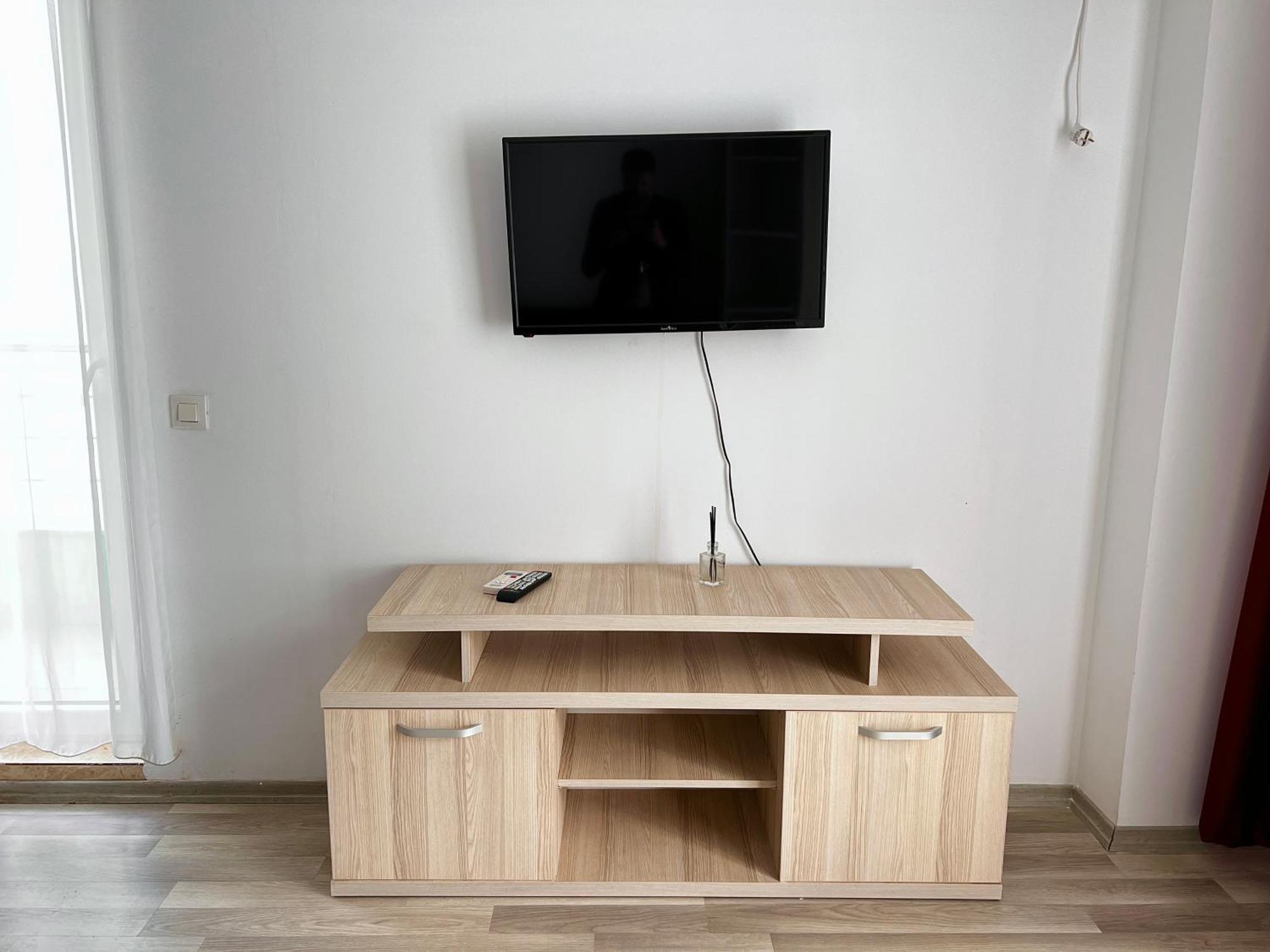 Summerland Sea View 2 Bed-room *
