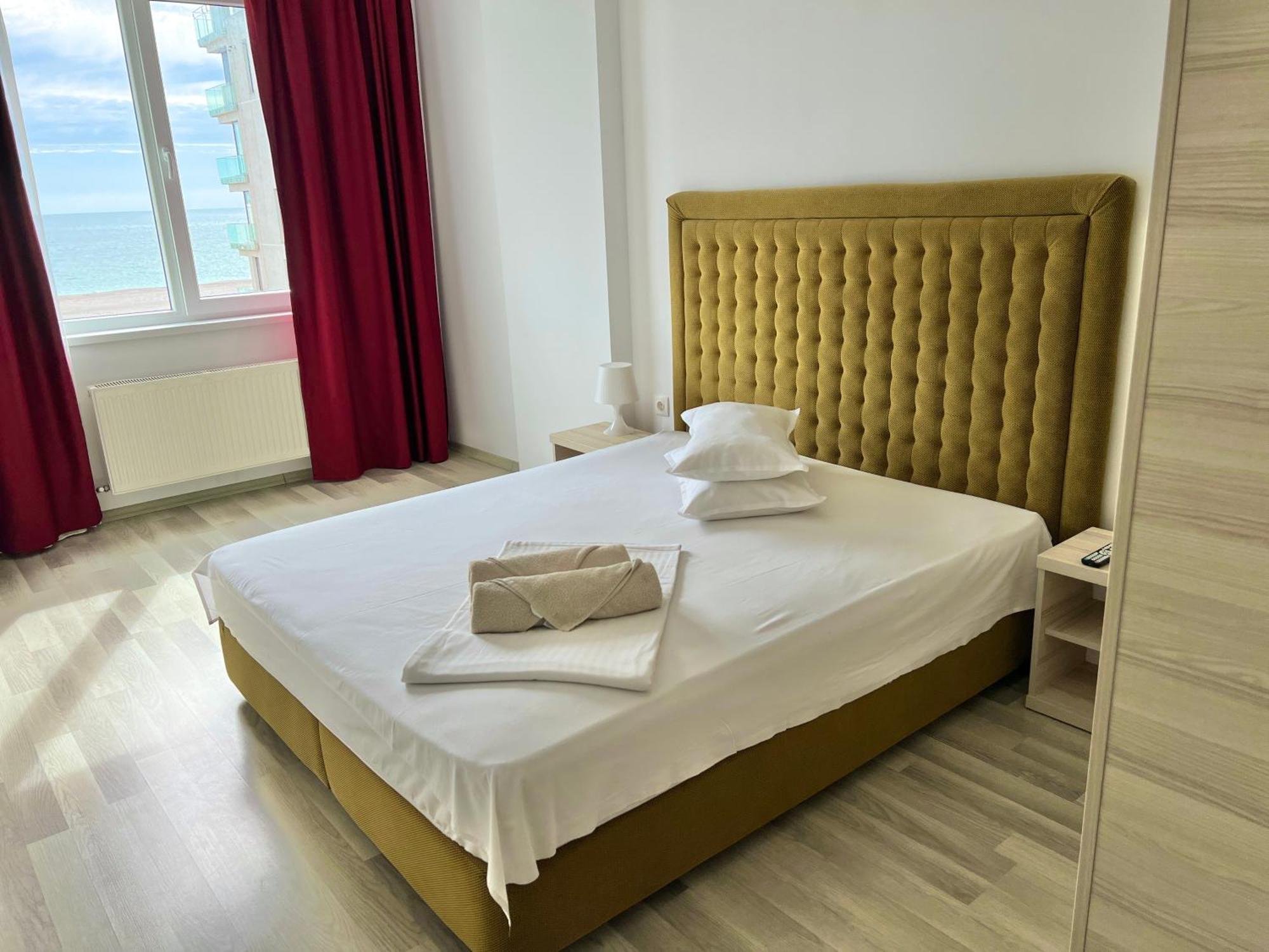 Summerland Sea View 2 Bed-room Apartment