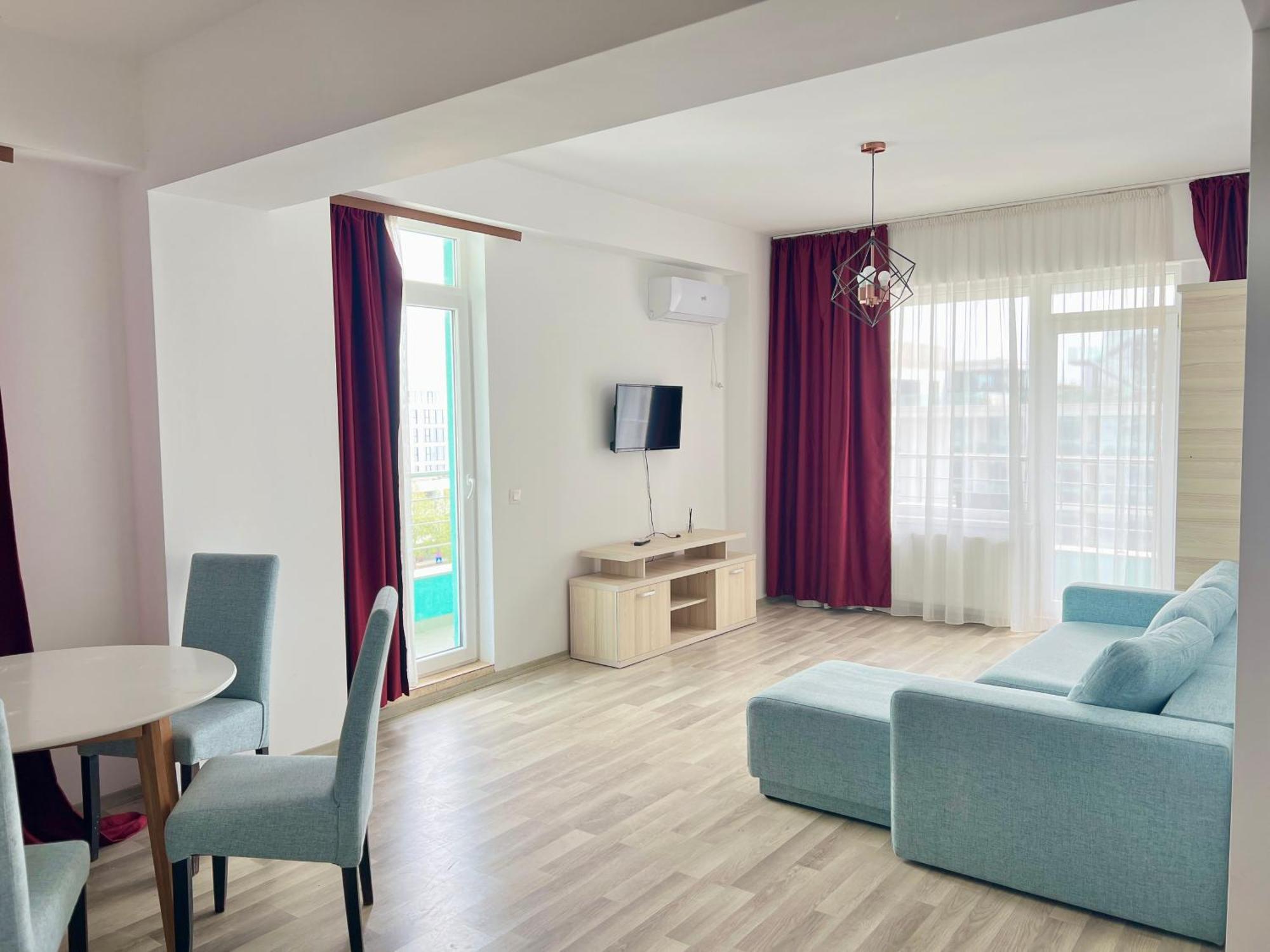 Summerland Sea View 2 Bed-room Apartament Mamaia